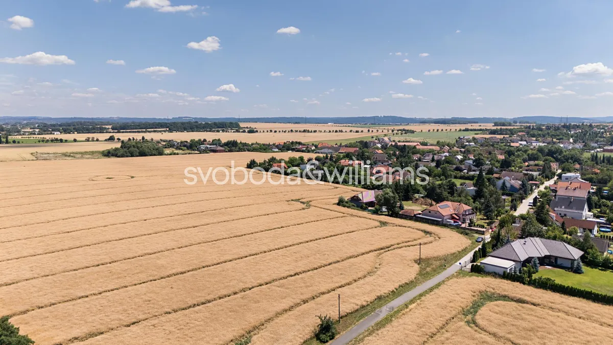 Prodej stavebního pozemku 8582 m²